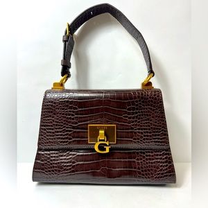 Beautiful Guess crocodile faux leather